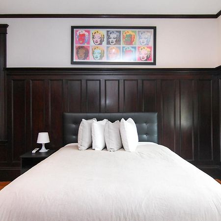 A Stylish Stay W/ A Queen Bed, Heated Floors.. #37 บรูคไลน์ ภายนอก รูปภาพ